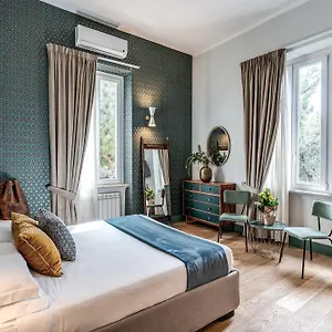 Bed & Breakfast Tree Charme Trilussa, Rome