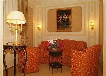 Champagne Garden Hotel Rome Italy