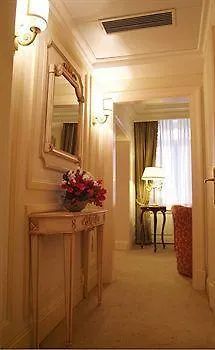 Champagne Garden Hotel Rome 4*,  Italy