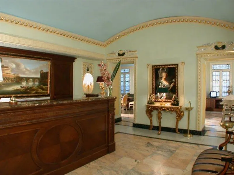 Champagne Garden Hotel Rome